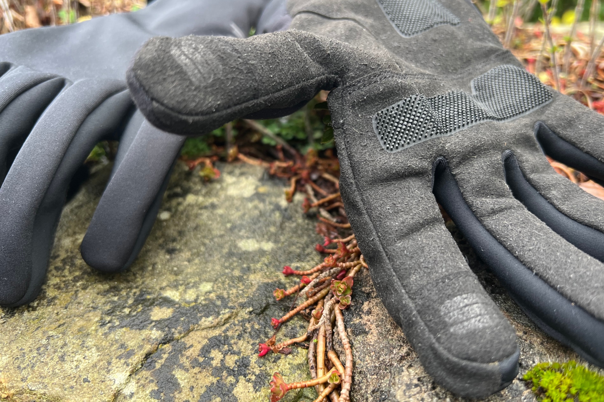 The Touchscreen finger tips on the Sportful Deep Winter Cycling Gloves